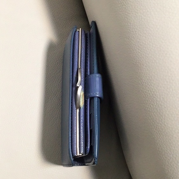 LOUIE VUITTON Vintage Epi Kisslock Compact Wallet Blue Good Condition - Picture 5 of 16